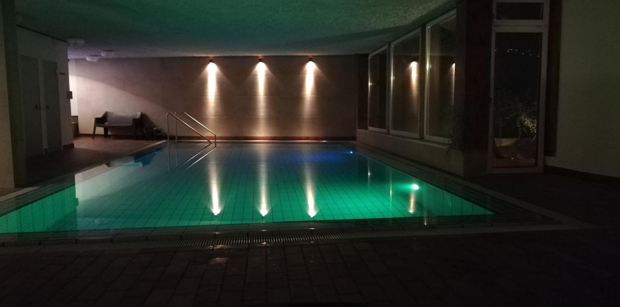 Ferienwohnungen St Hippolyt Mit Hallenbad Lagundo Extérieur photo