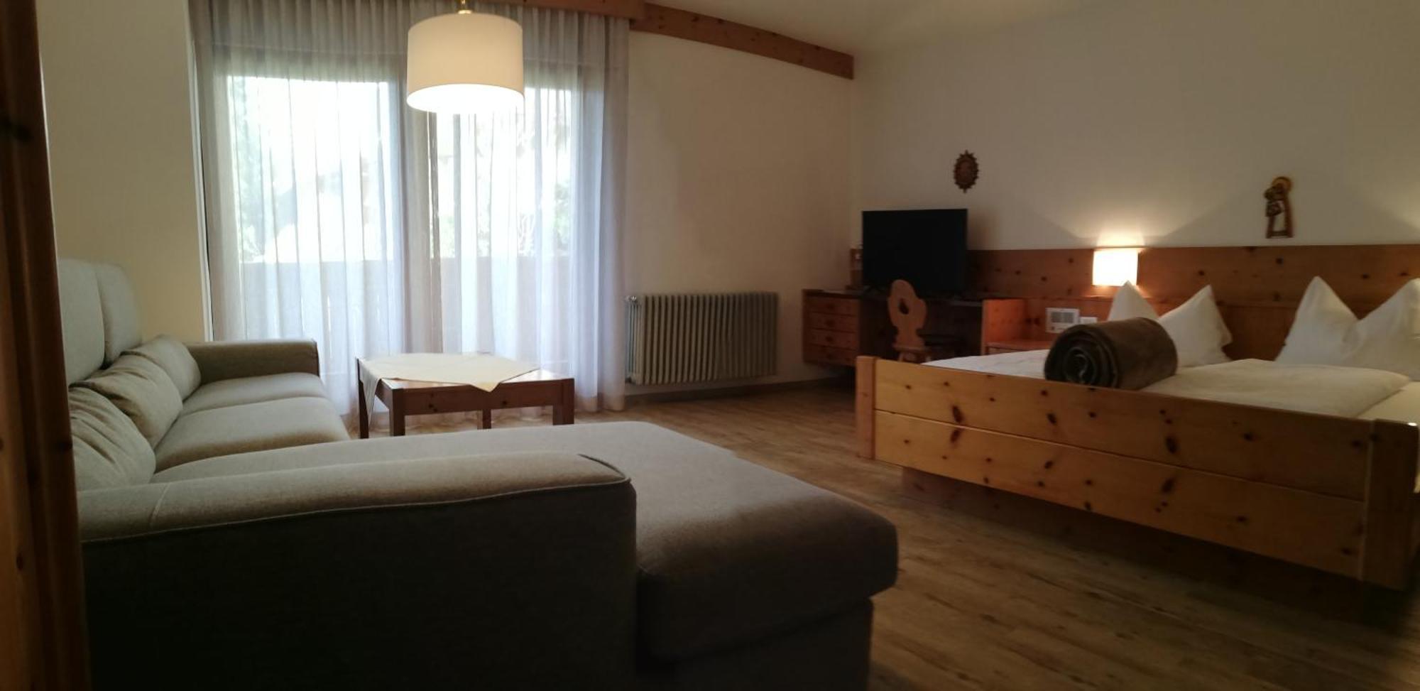 Ferienwohnungen St Hippolyt Mit Hallenbad Lagundo Extérieur photo