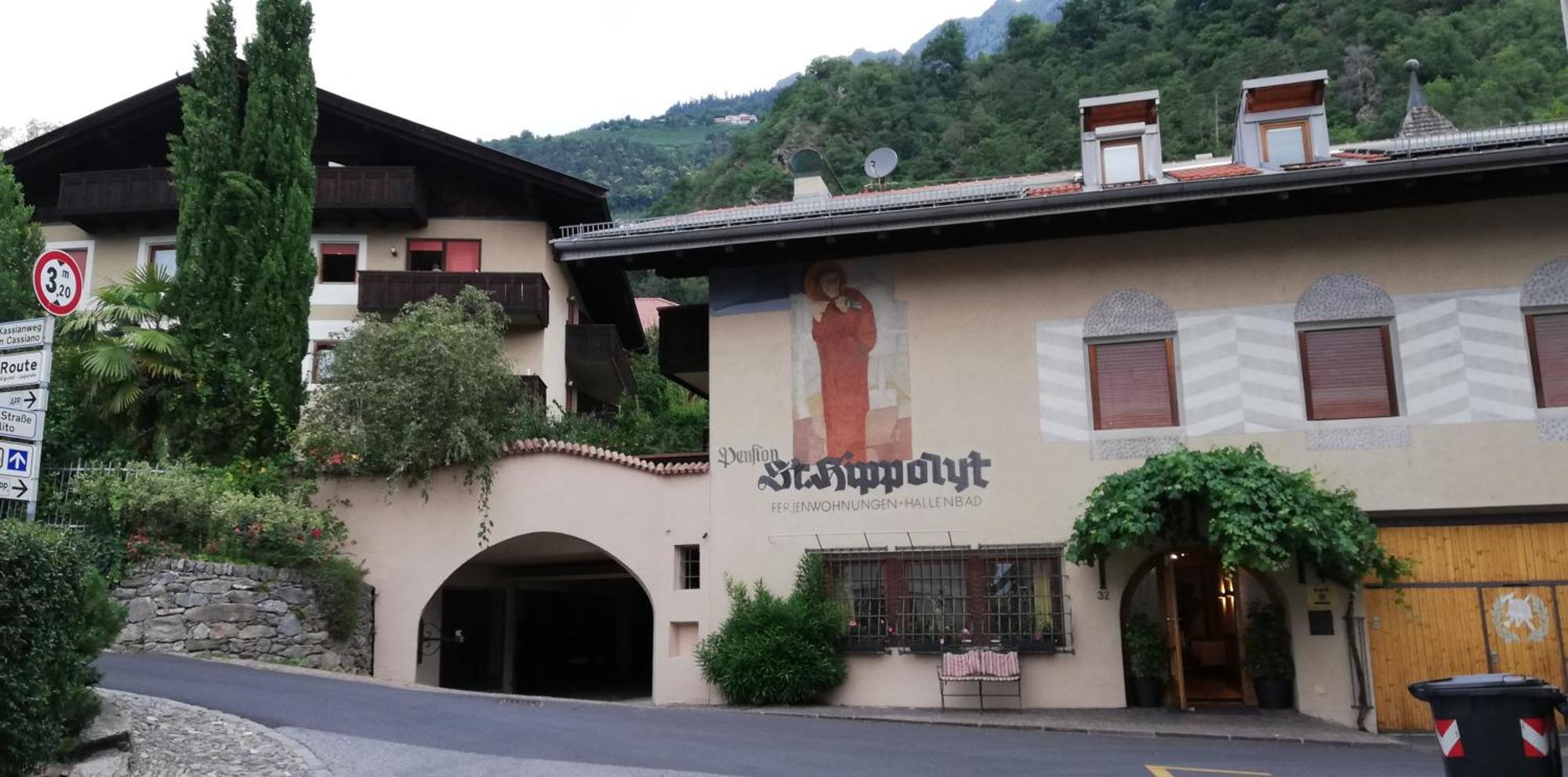 Ferienwohnungen St Hippolyt Mit Hallenbad Lagundo Extérieur photo