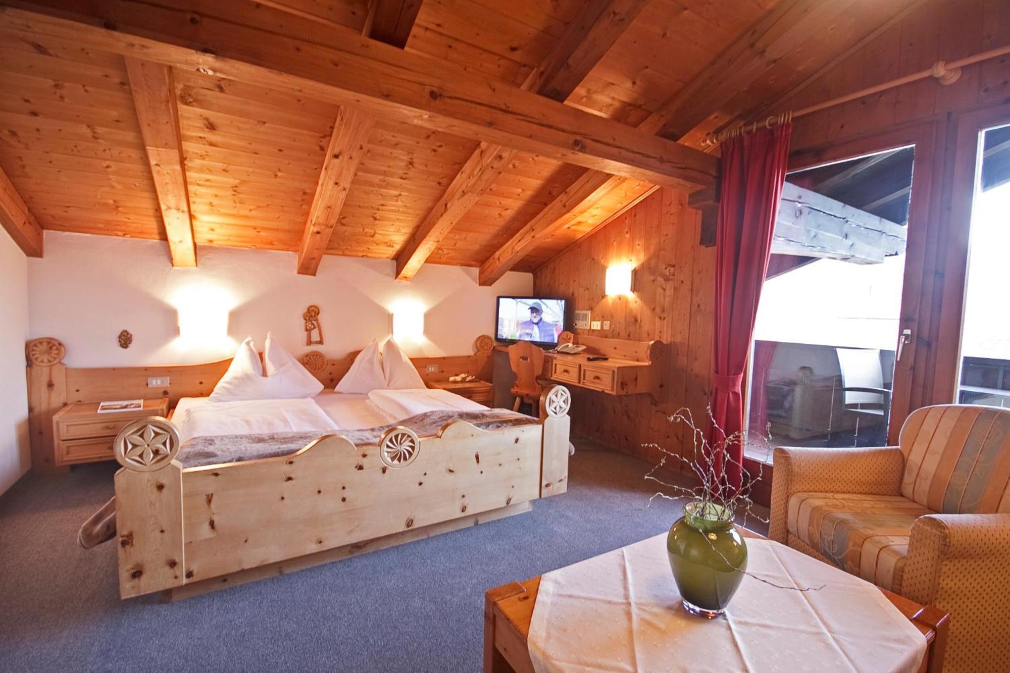 Ferienwohnungen St Hippolyt Mit Hallenbad Lagundo Extérieur photo